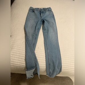 A&F 90s Straight Fit High Rise Demin Jeans
